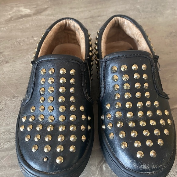 AKID Liv studded shoe size 8 kids GUC - Picture 3 of 6